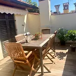 Romantic Maisonette Apartamento